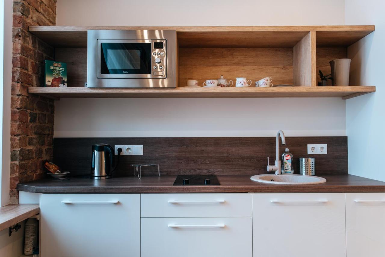 Stylish Latvian-Style Studio Apartment Near City Center, Parks, Cafes & Public Transit Riga Buitenkant foto