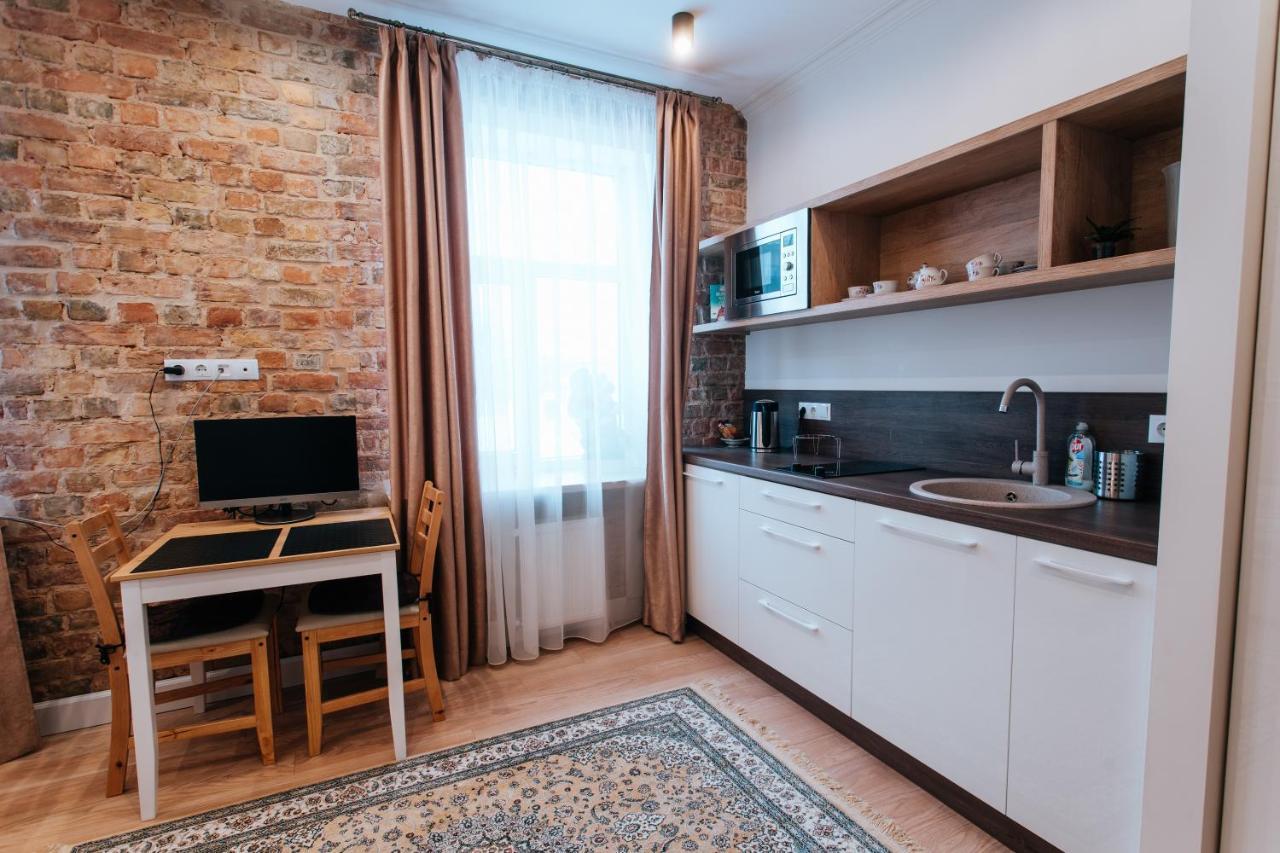 Stylish Latvian-Style Studio Apartment Near City Center, Parks, Cafes & Public Transit Riga Buitenkant foto