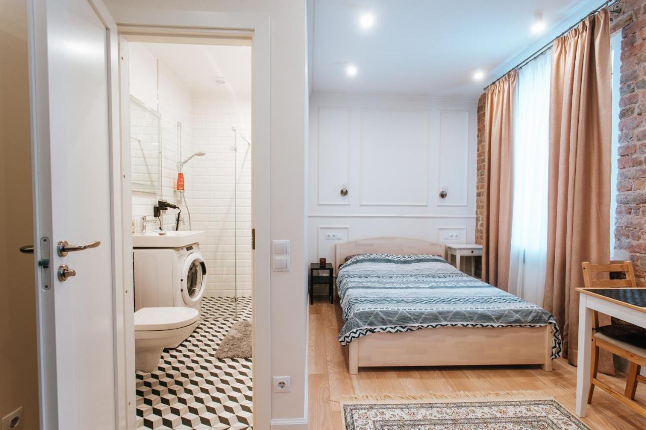 Stylish Latvian-Style Studio Apartment Near City Center, Parks, Cafes & Public Transit Riga Buitenkant foto